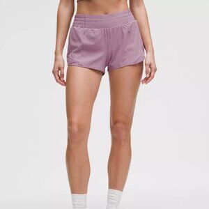 Lululemon Hotty Hot High-Rise Lined Short 2.5" Size 6 Tall